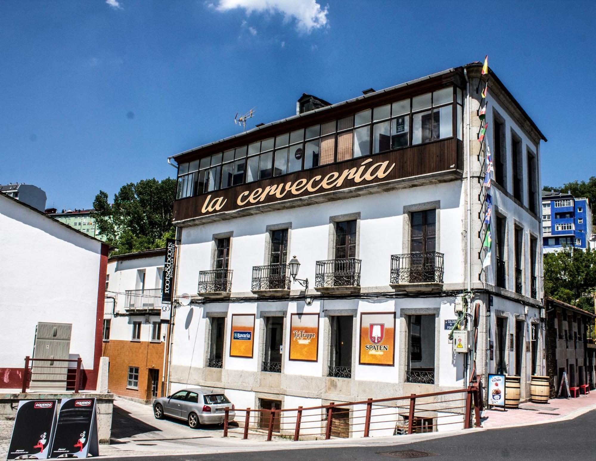 Roots&Boots Lugo Hostel Bagian luar foto